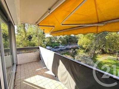 For sale Fontenay-sous-bois 4 rooms 81 m2 Val de Marne (94120) photo 2