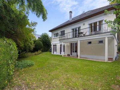 For sale Pecq 9 rooms 142 m2 Yvelines (78230) photo 1