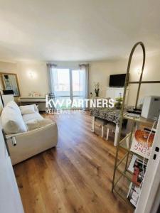 For sale Saint-germain-en-laye 3 rooms 59 m2 Yvelines (78100) photo 2