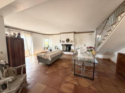 Acheter Maison Roussillon 630000 euros