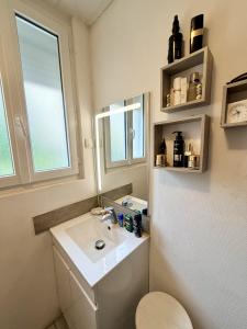 For sale Beziers 4 rooms 70 m2 Herault (34500) photo 3