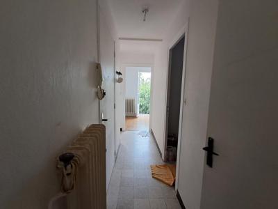For sale Chalon-sur-saone 4 rooms 44 m2 Saone et loire (71100) photo 3