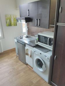 For sale Chateauroux 4 rooms 117 m2 Indre (36000) photo 1