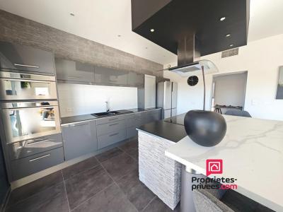 For sale Frejus 6 rooms 220 m2 Var (83600) photo 2