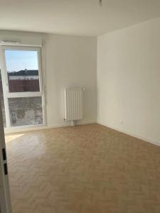 For rent Meaux 2 rooms 43 m2 Seine et marne (77100) photo 3