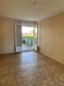 For sale Certines 2 rooms 47 m2 Ain (01240) photo 2