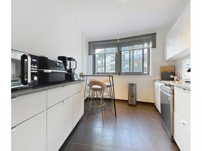 For rent Paris-15eme-arrondissement 3 rooms 95 m2 Paris (75015) photo 3