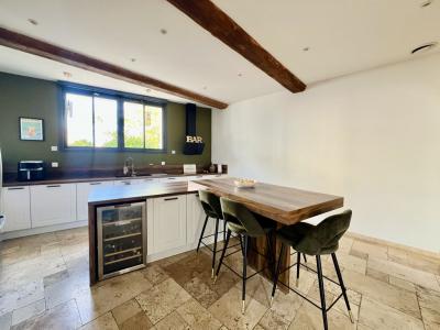 For sale  2 KILOMTRES DES PLAGES 7 rooms 195 m2 Herault (34450) photo 1