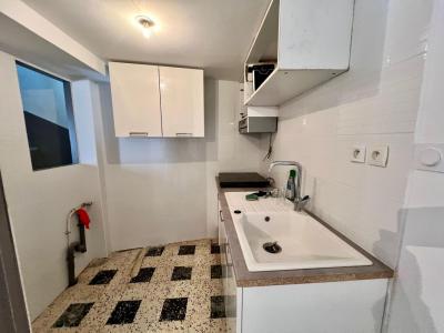 For sale CENTRE VILLAGE 3 rooms 45 m2 Herault (34290) photo 3