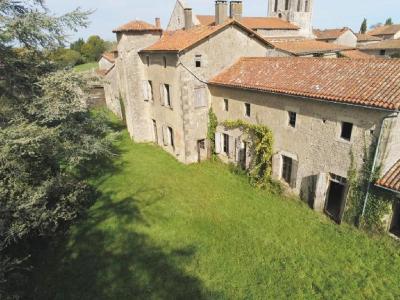 For sale 12 rooms 250 m2 Charente (16350) photo 2