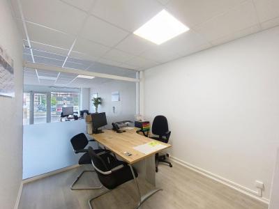 For rent Villenave-d'ornon 136 m2 Gironde (33140) photo 2