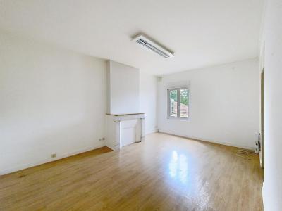For rent Villenave-d'ornon 136 m2 Gironde (33140) photo 4