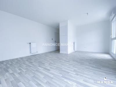 For rent Evry 1 room 36 m2 Essonne (91000) photo 1