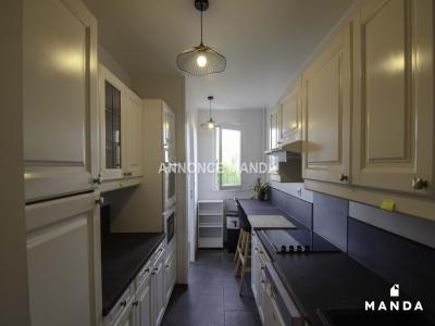 For rent Sartrouville 5 rooms 10 m2 Yvelines (78500) photo 3