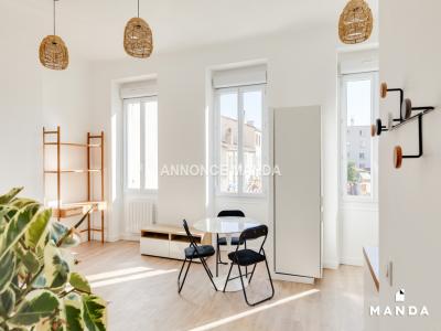 Annonce Location 2 pices Appartement Marseille-5eme-arrondissement 13