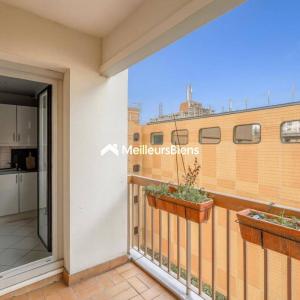 For sale Paris-11eme-arrondissement 4 rooms 95 m2 Paris (75011) photo 2