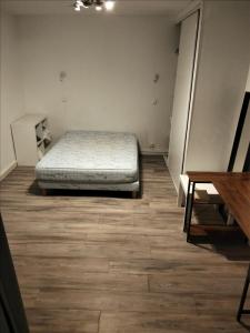 For rent Paris-17eme-arrondissement 2 rooms 43 m2 Paris (75017) photo 2