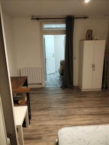 For rent Paris-17eme-arrondissement 2 rooms 43 m2 Paris (75017) photo 3