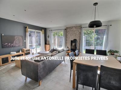 For sale Saint-genest-lerpt 6 rooms 147 m2 Loire (42530) photo 3
