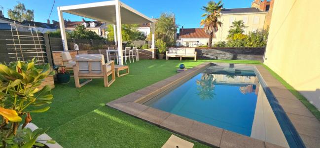 For sale Perigueux 6 rooms 163 m2 Dordogne (24000) photo 2