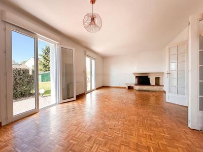 For sale Saint-etienne-de-montluc 6 rooms 124 m2 Loire atlantique (44360) photo 2