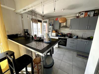For rent Salon-de-provence 2 rooms 44 m2 Bouches du Rhone (13300) photo 2