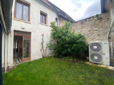 For sale Marines 4 rooms 112 m2 Val d'Oise (95640) photo 1