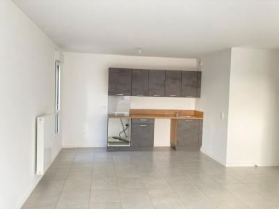 For rent Bruges 3 rooms 66 m2 Gironde (33520) photo 1