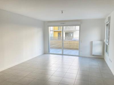 For rent Bruges 3 rooms 66 m2 Gironde (33520) photo 3