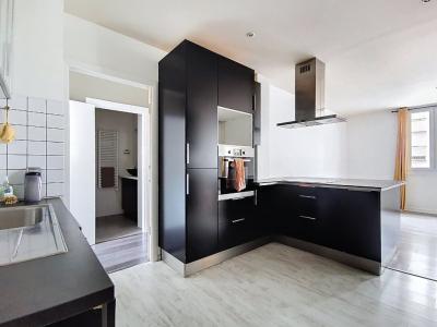 For sale Villeurbanne 4 rooms 79 m2 Rhone (69100) photo 3