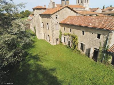 For sale Champagne-mouton 12 rooms 250 m2 Charente (16350) photo 2