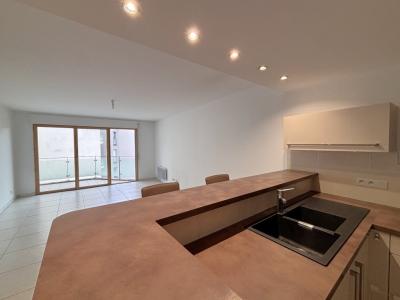 For sale Lyon-7eme-arrondissement 4 rooms 87 m2 Rhone (69007) photo 0