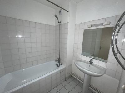 For rent Nantes 2 rooms 49 m2 Loire atlantique (44000) photo 3