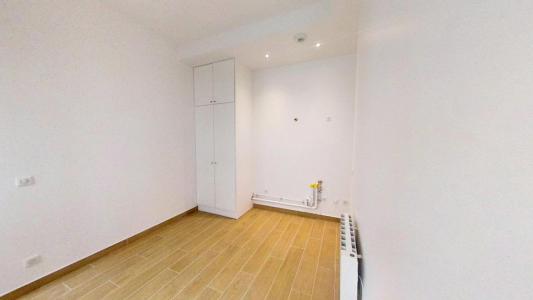 For sale Paris-18eme-arrondissement 2 rooms 21 m2 Paris (75018) photo 0