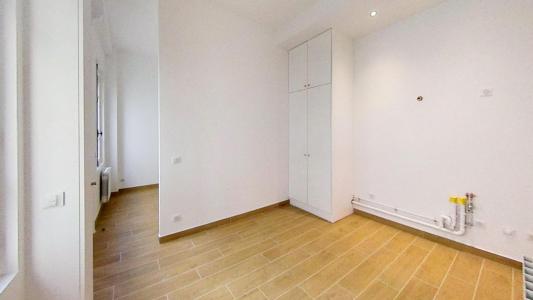 For sale Paris-18eme-arrondissement 2 rooms 21 m2 Paris (75018) photo 1