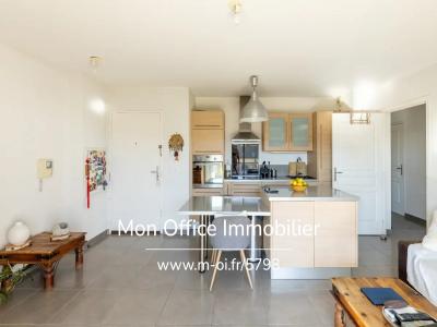 Acheter Appartement 61 m2 Beaurecueil