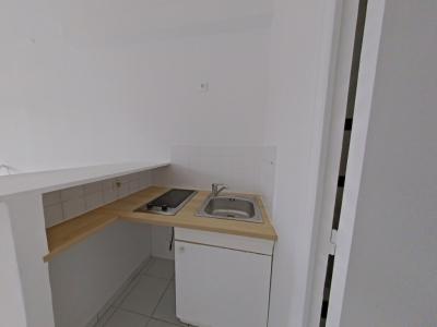 For rent Paris-6eme-arrondissement 1 room 17 m2 Paris (75006) photo 2