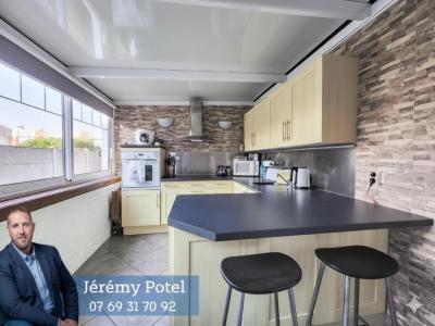 For sale Cambrai 6 rooms 86 m2 Nord (59400) photo 2