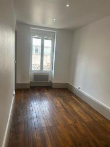 For rent Lyon-9eme-arrondissement 2 rooms 43 m2 Rhone (69009) photo 3