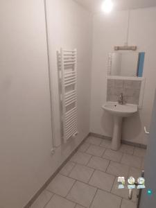 For rent Chateau-renard 3 rooms 83 m2 Loiret (45220) photo 4