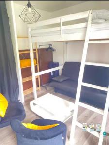 For rent Equemauville 1 room 22 m2 Calvados (14600) photo 3