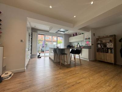 For sale Lille 4 rooms 103 m2 Nord (59000) photo 3