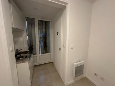 For rent Salon-de-provence 1 room 15 m2 Bouches du Rhone (13300) photo 4
