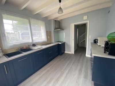 For sale Saintes 5 rooms 161 m2 Charente maritime (17100) photo 4