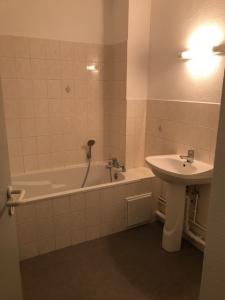 For rent Wingen-sur-moder 3 rooms 66 m2 Bas rhin (67290) photo 4