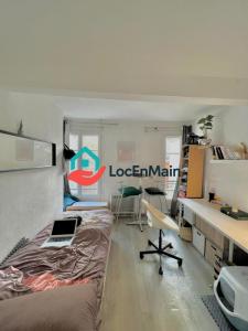 Louer Appartement 17 m2 Paris-18eme-arrondissement