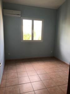 Louer Appartement 65 m2 Saint-pierre