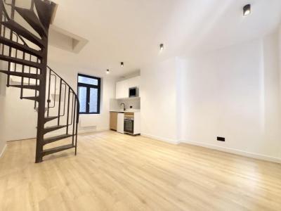 For sale Lille 3 rooms 53 m2 Nord (59800) photo 2
