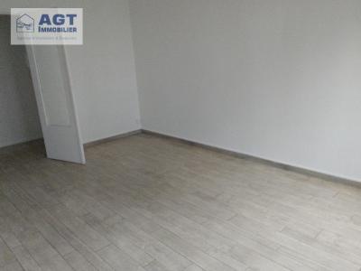 For rent Beauvais 1 room 36 m2 Oise (60000) photo 2