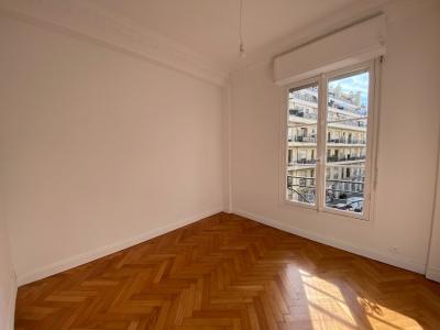 Louer Appartement 50 m2 Nice